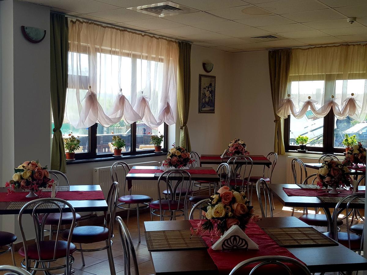 Motel รูแปอา ภายนอก รูปภาพ